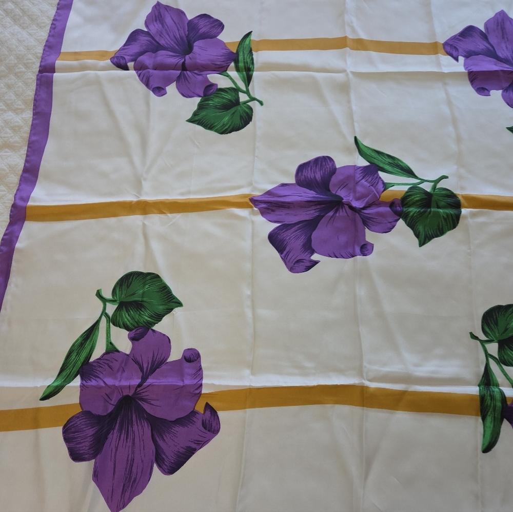 Vintage Golden Camel 100% Silk Square Scarf 34x34 inches Purple Lily Floral - Picture 5 of 9
